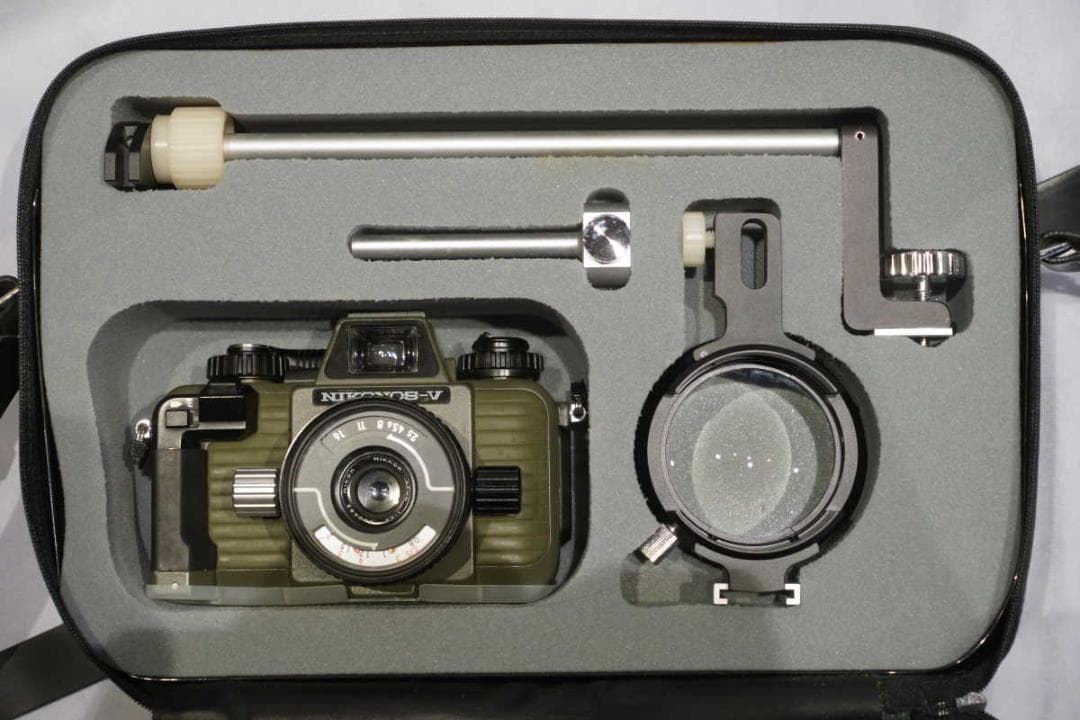 ニコノスV28ミリ2.5付き　クローズアップ装置　バッグ付き　完動品　試写済み