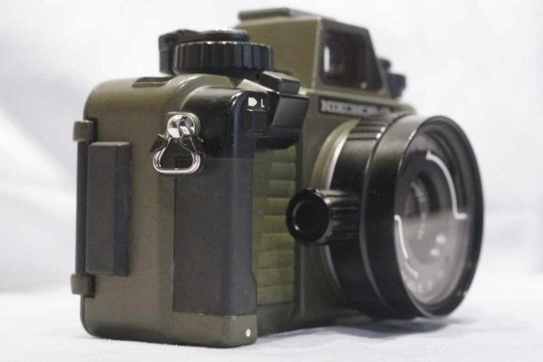 ニコノスV28ミリ2.5付き　クローズアップ装置　バッグ付き　完動品　試写済み