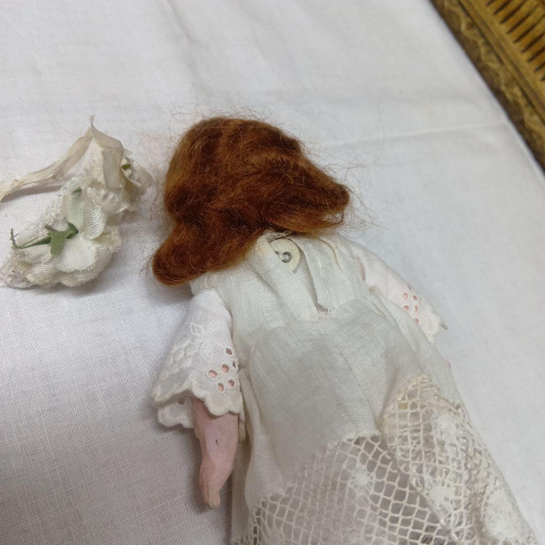♥ドイツからやって来た白いドレスがステキなアンティークビスクドール　ミニョネット