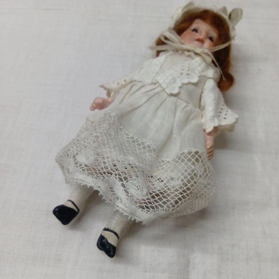 ♥ドイツからやって来た白いドレスがステキなアンティークビスクドール　ミニョネット