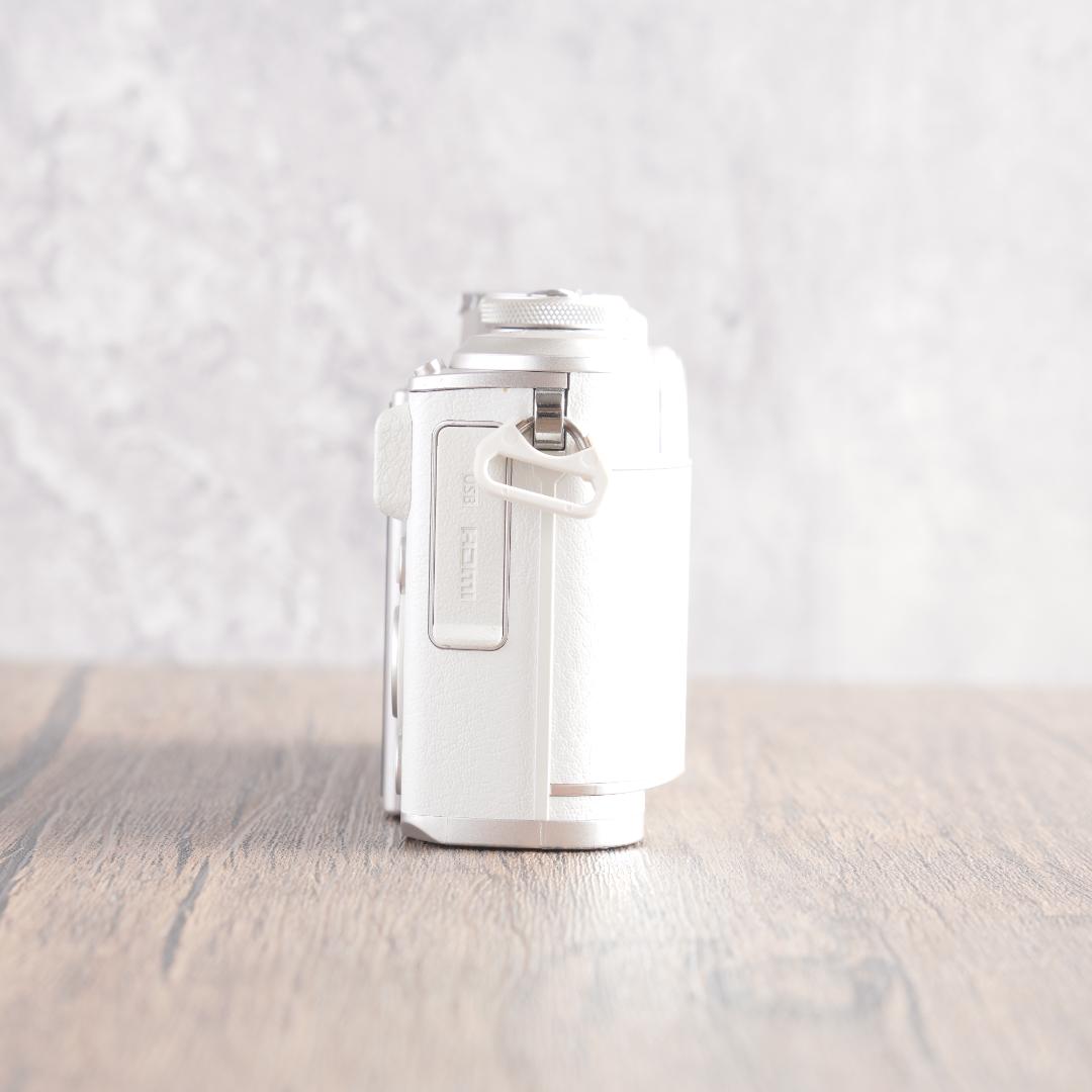 ✨ショット数1232回で超美品✨OLYMPUS PEN E-PL10　773-1