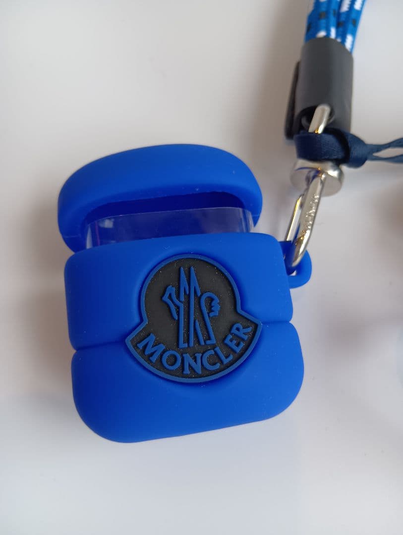MONCLER Airpods ケース シリコンケース 青 新品 モンクレール