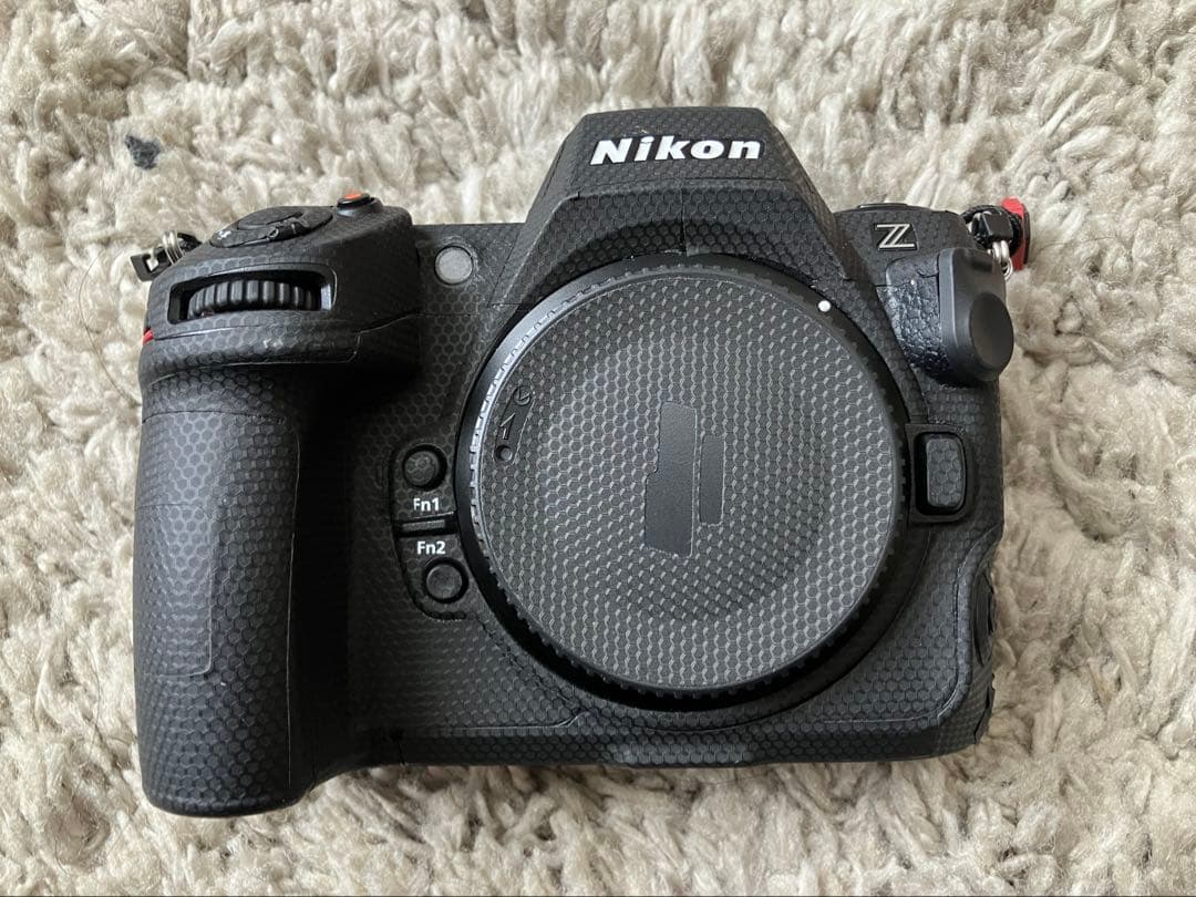 NIKON Z8ボディー　箱付き