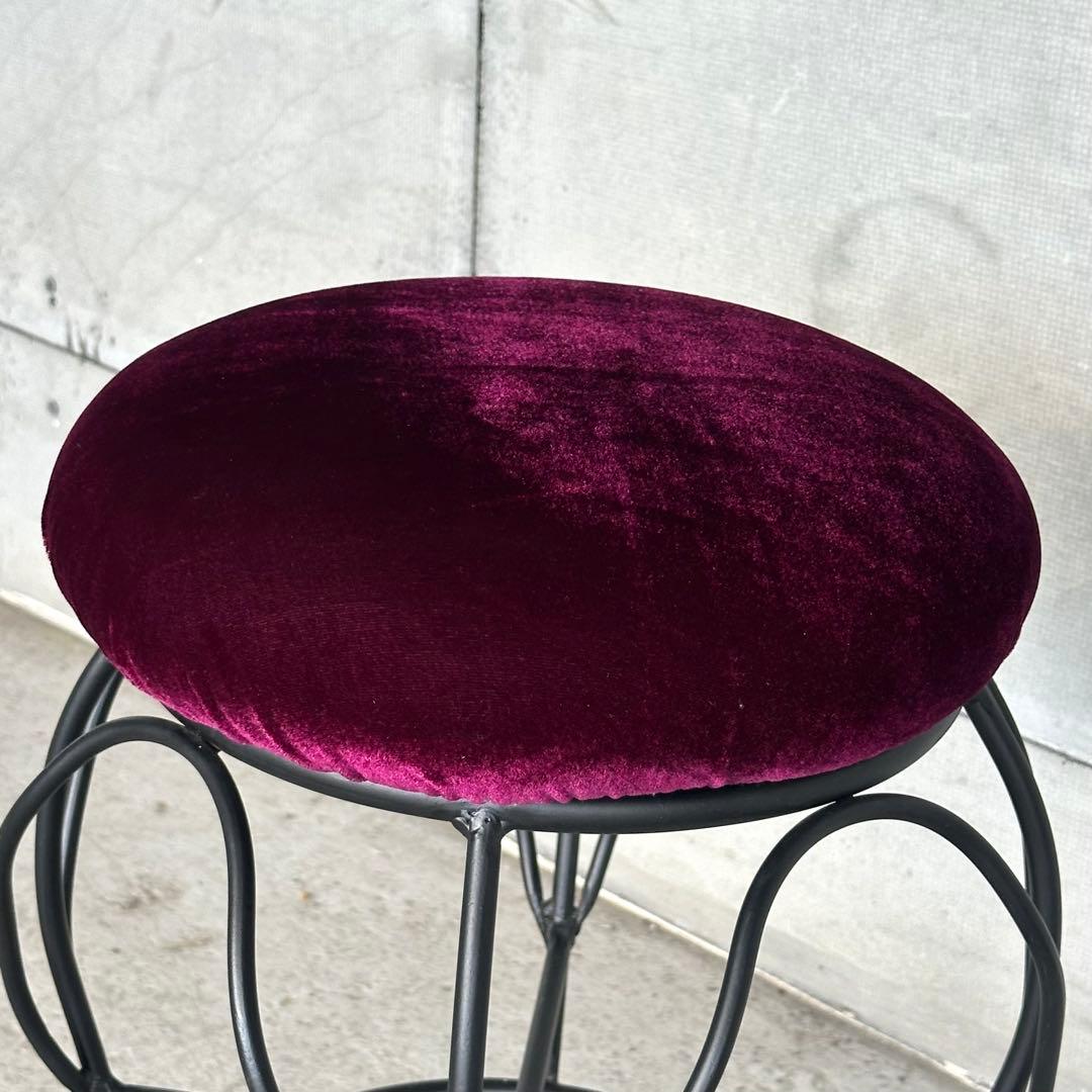 ワインベルベット×アイアン曲線脚スツール｜ロココモダンデザイン 椅子 ベロア調
