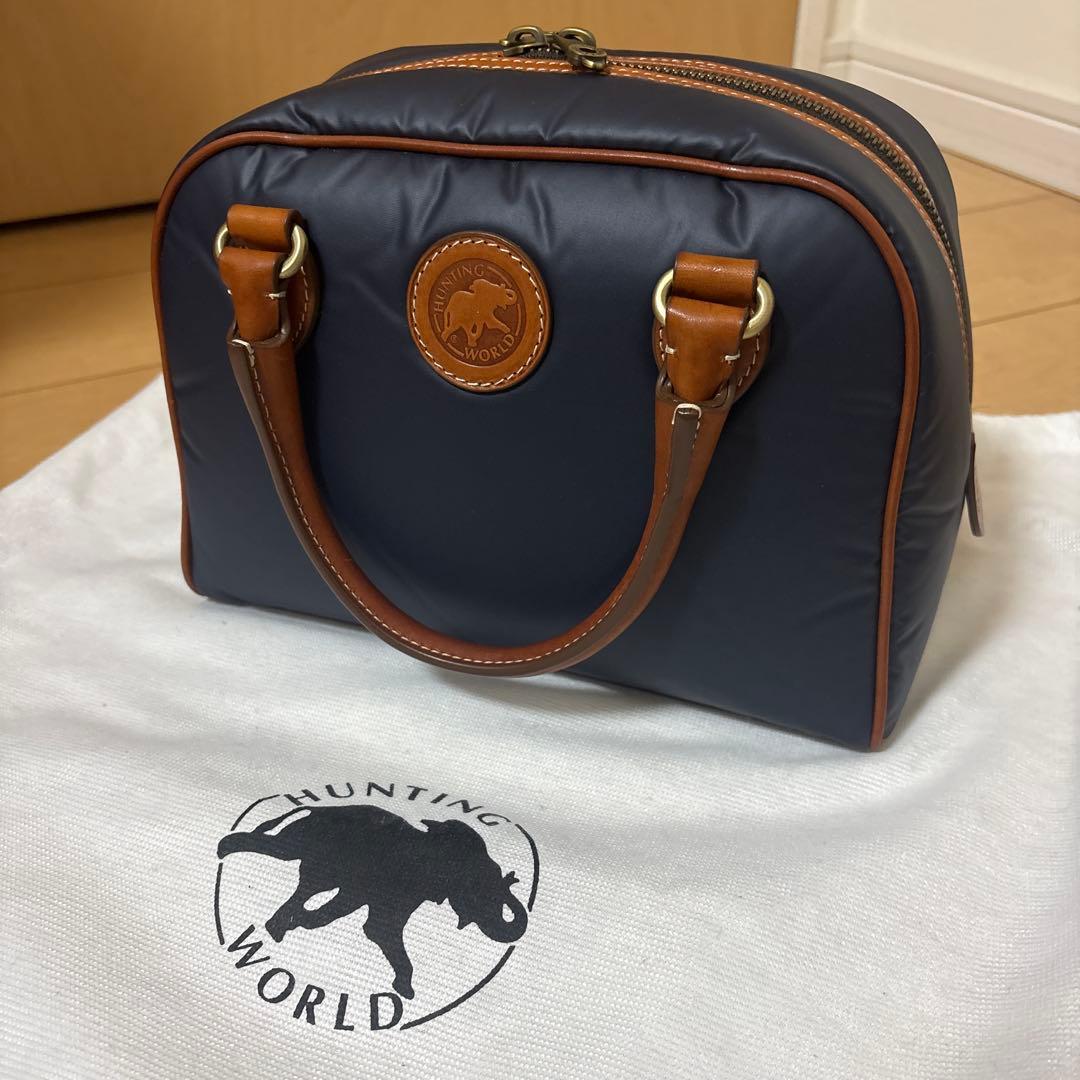 シ*イ様 HUNTING WORLD ネイビー ラウンドバッグ