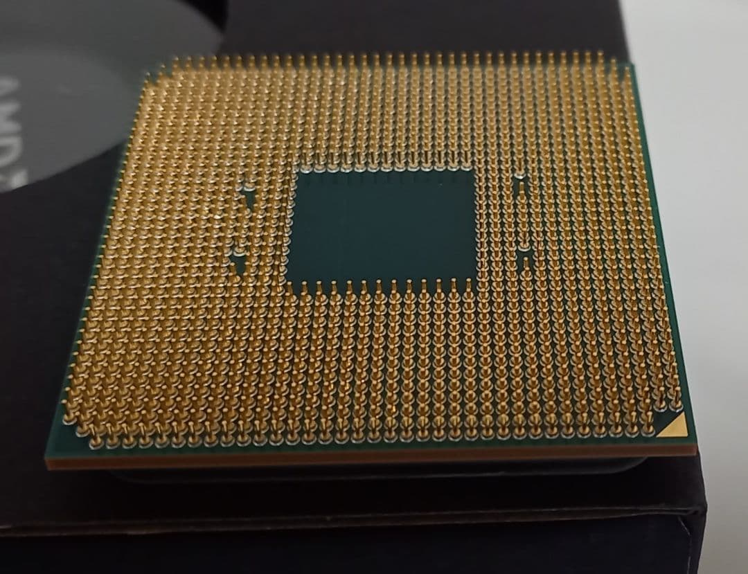 AMD Ryzen 5 5600X、MSI B550 GAMING PLUS