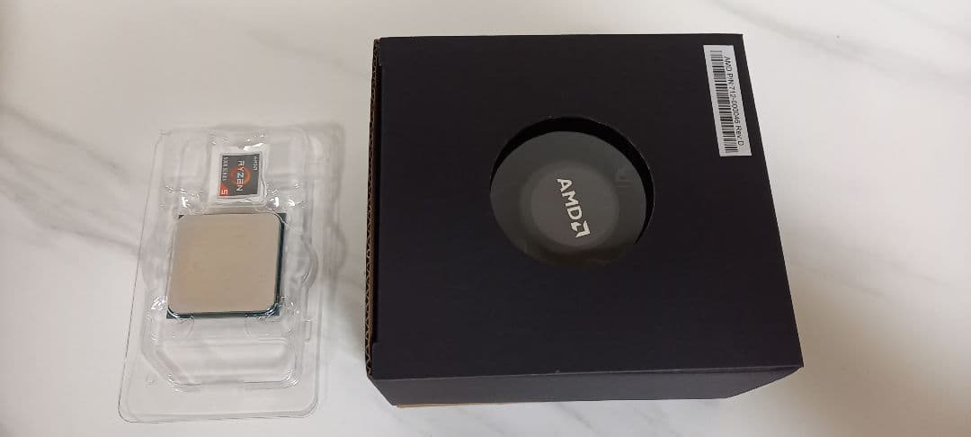 AMD Ryzen 5 5600X、MSI B550 GAMING PLUS