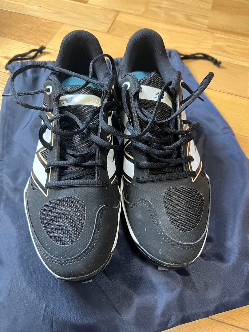 New Balance Fresh Foam スパイク ブラック/ホワイト