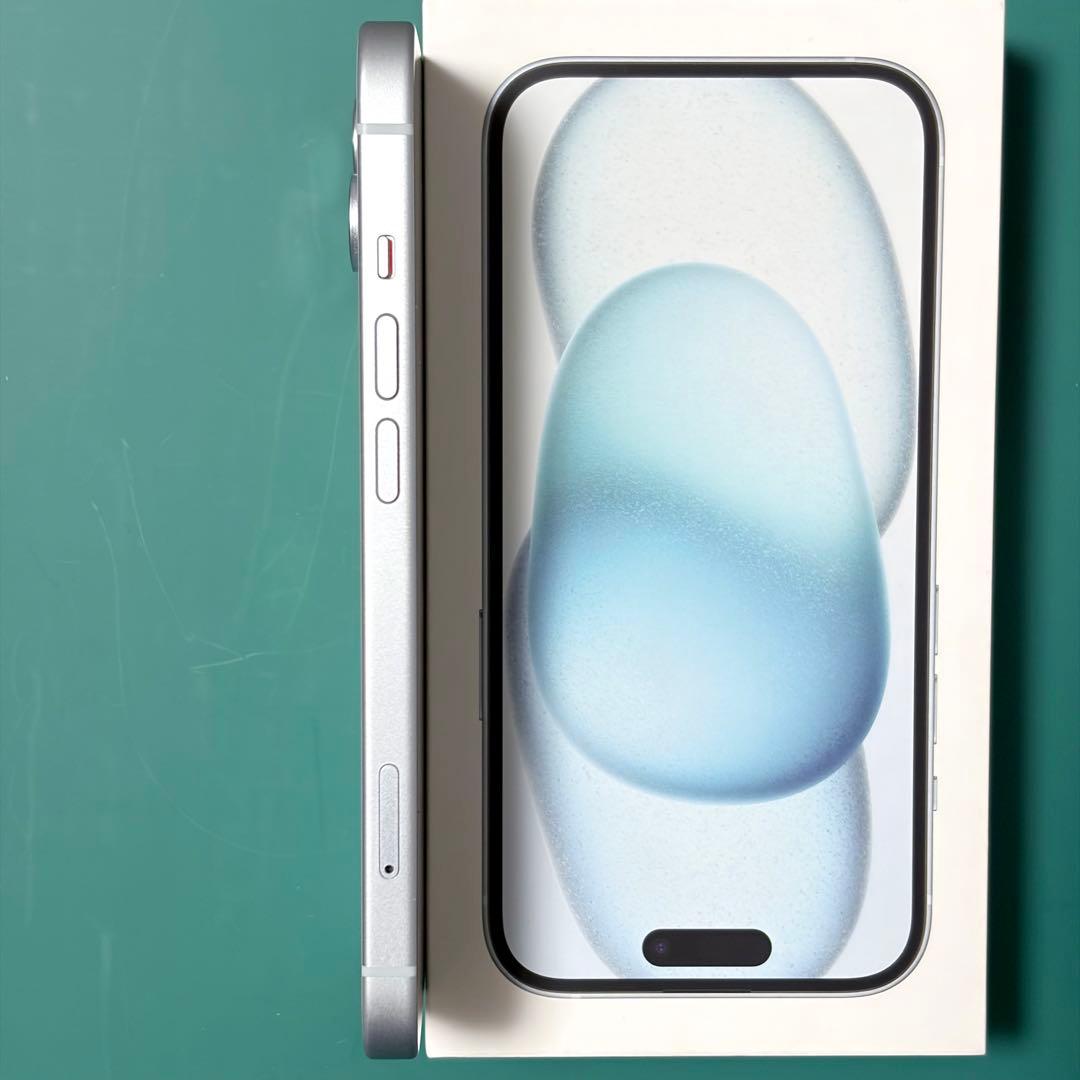 iPhone 15 128GB ブルー SIMフリー