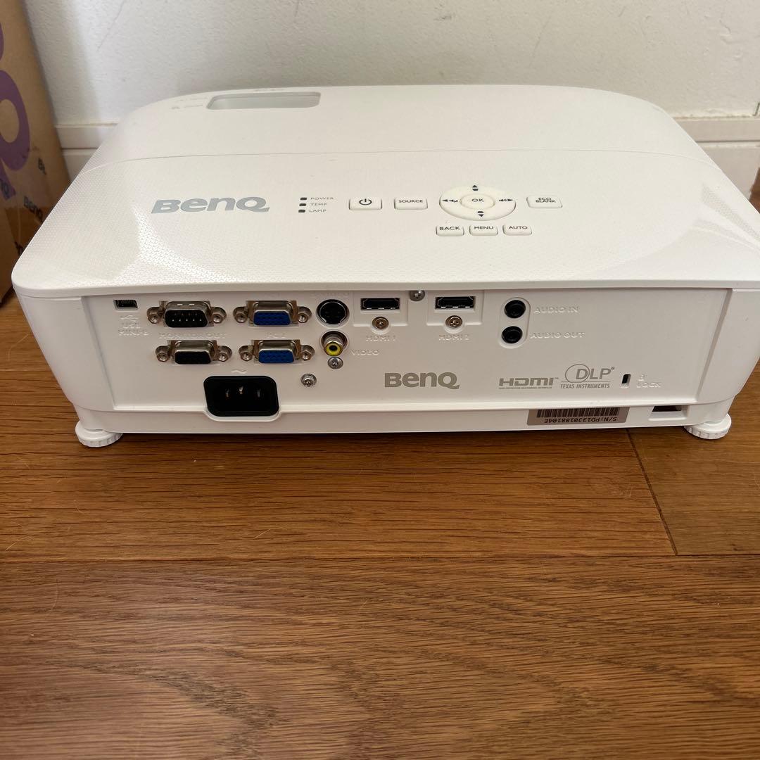BENQ プロジェクター 本体 + 付属品+キャリングケース