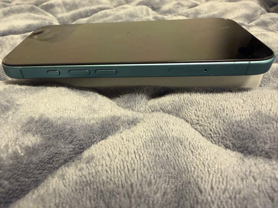 iPhone16 128GB SIMフリー利用制限○ 初期化済み　非正規画面修理