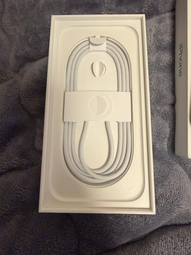 iPhone16 128GB SIMフリー利用制限○ 初期化済み　非正規画面修理