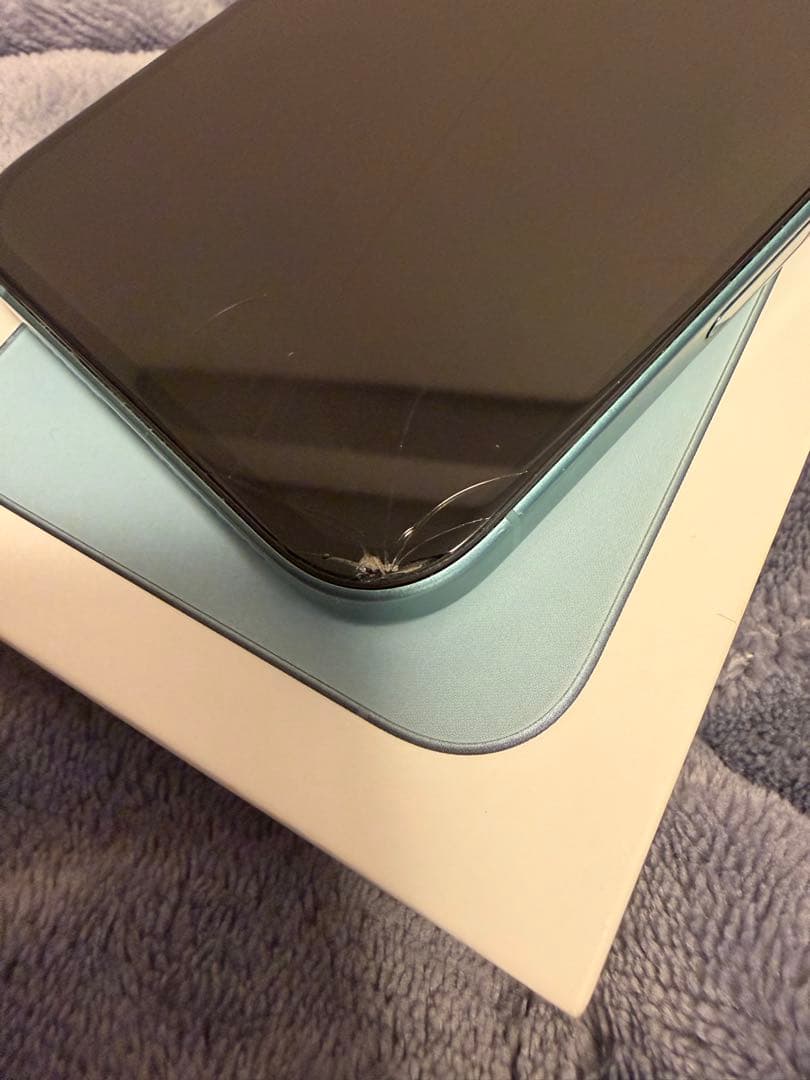 iPhone16 128GB SIMフリー利用制限○ 初期化済み　非正規画面修理