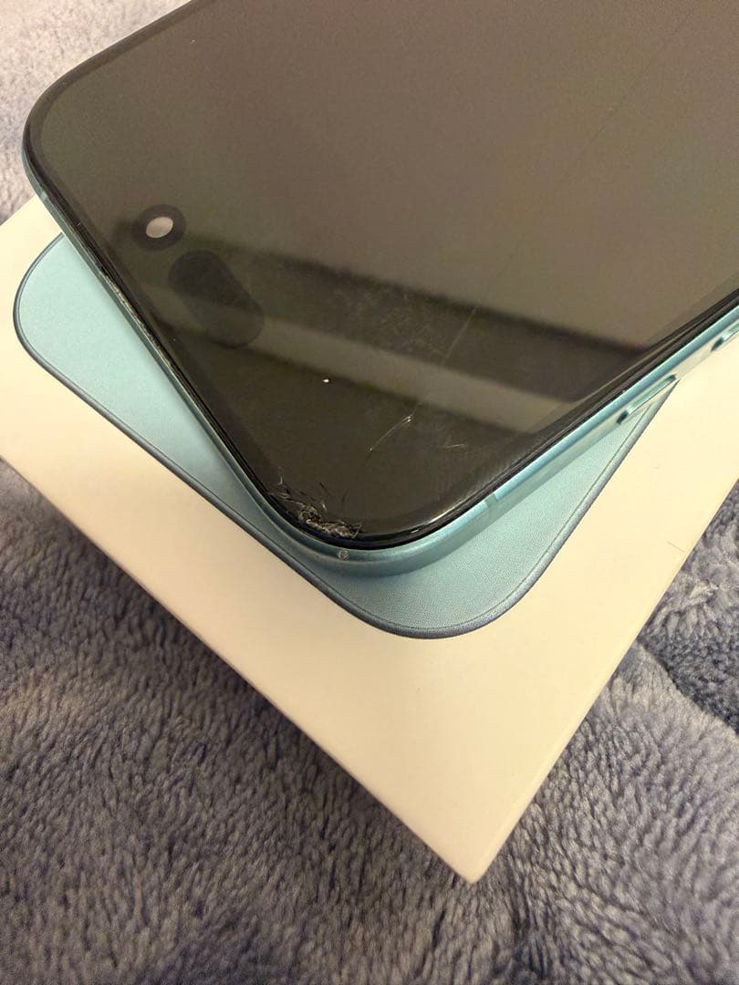 iPhone16 128GB SIMフリー利用制限○ 初期化済み　非正規画面修理