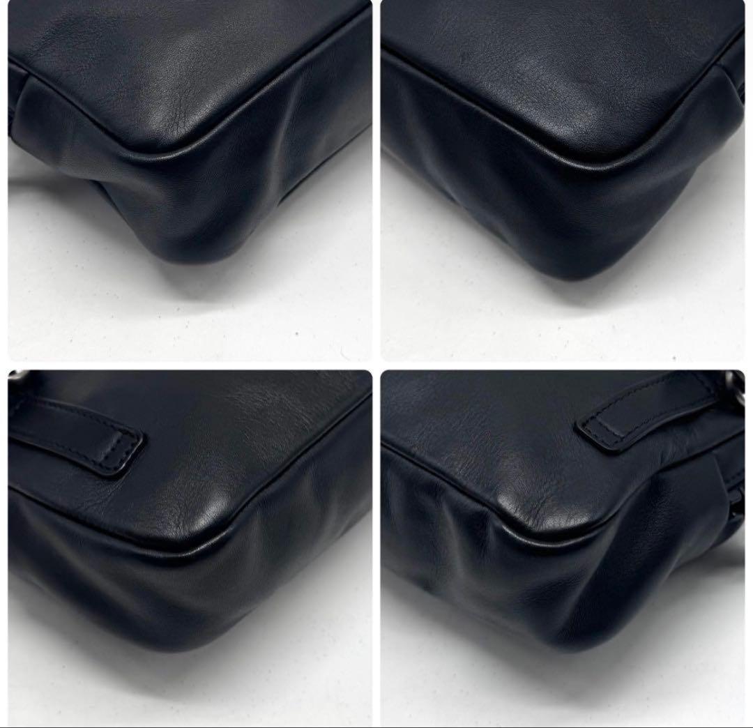 【未使用に近い】プラダ ショルダーバッグ レザー 黒