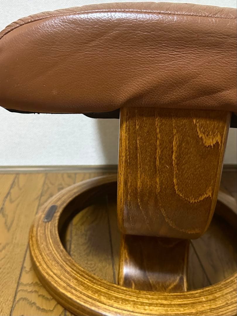 引越し短期出品/エコーネス EKORNES /オットマンスツール 本革 北欧