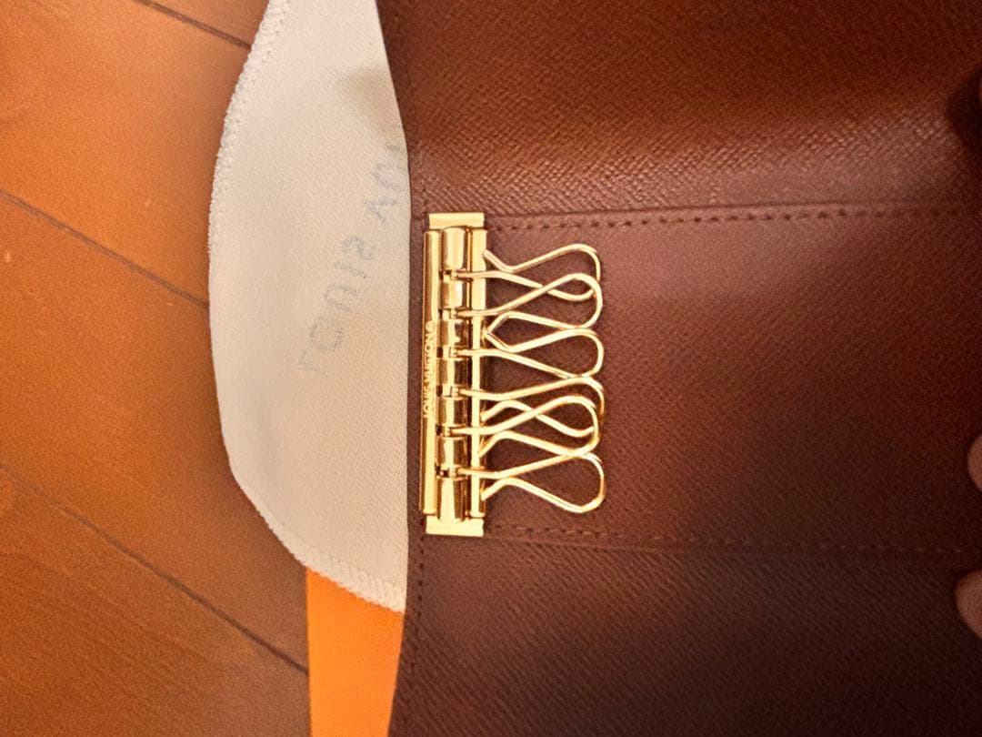 ルイヴィトン モノグラム ミュレティクレ 6連キーケース