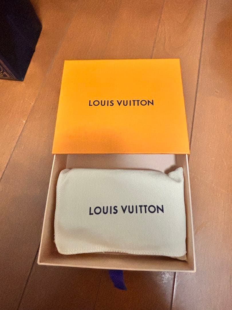 ルイヴィトン モノグラム ミュレティクレ 6連キーケース