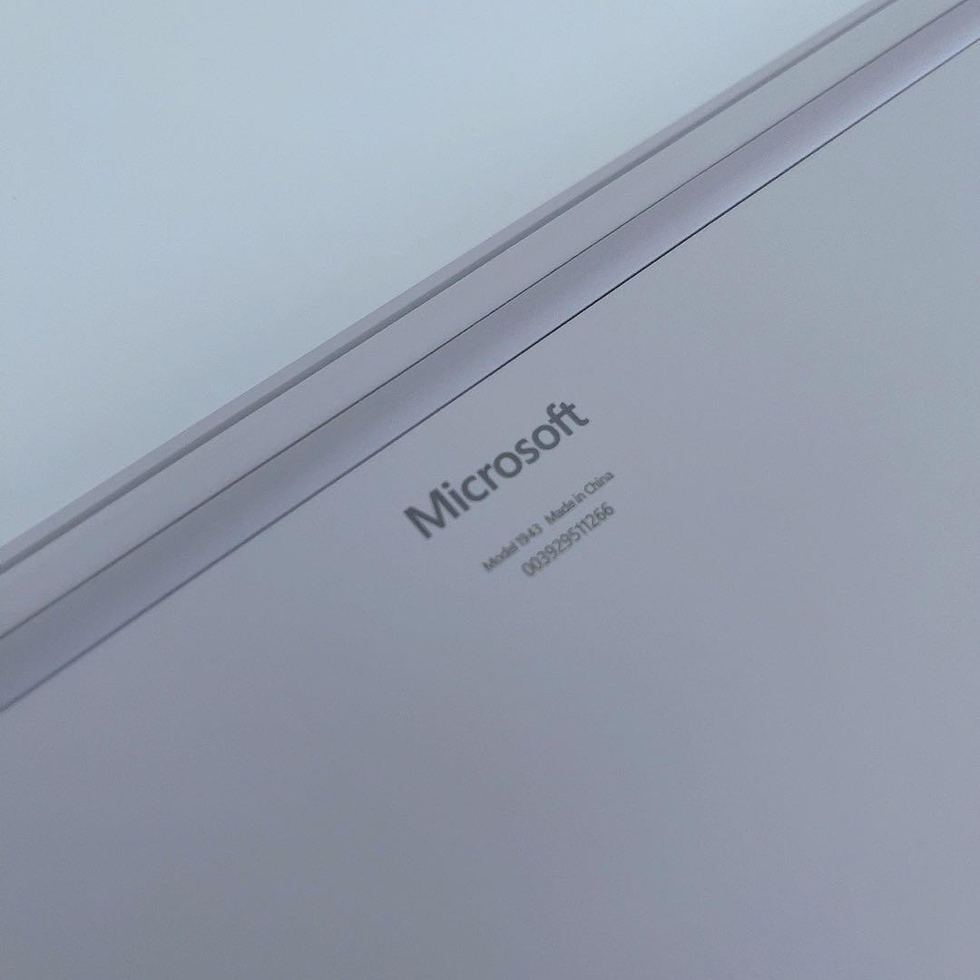 Microsoft ノートパソコン シルバー