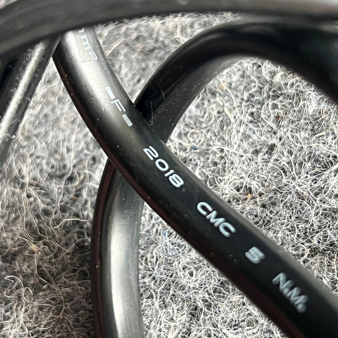 KD85 激安早い者勝ち✨　EPSON ビジネスプロジェクター サイネージモデル