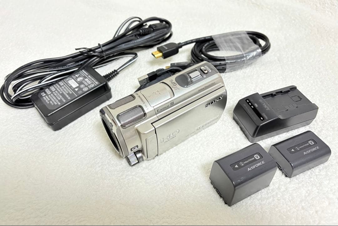 動作確認済 SONY HDR-CX560V ハンディカム ビデオカメラ シルバー