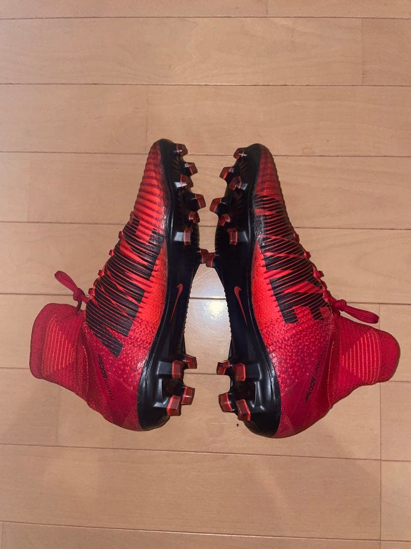 Nike マーキュリアルヴェイパー