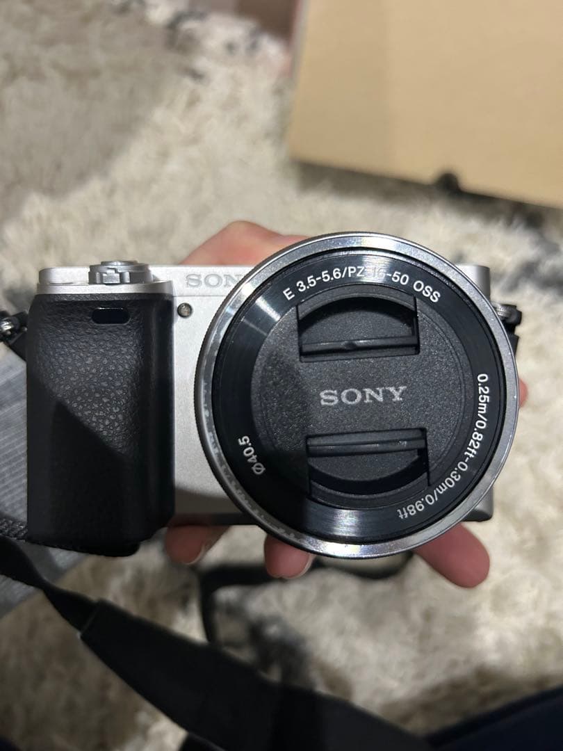 【期間限定値下げ】SONY α6000 ミラーレス一眼カメラ