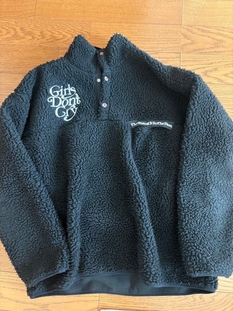 Human Made Girls Don't Cry フリースジャケット