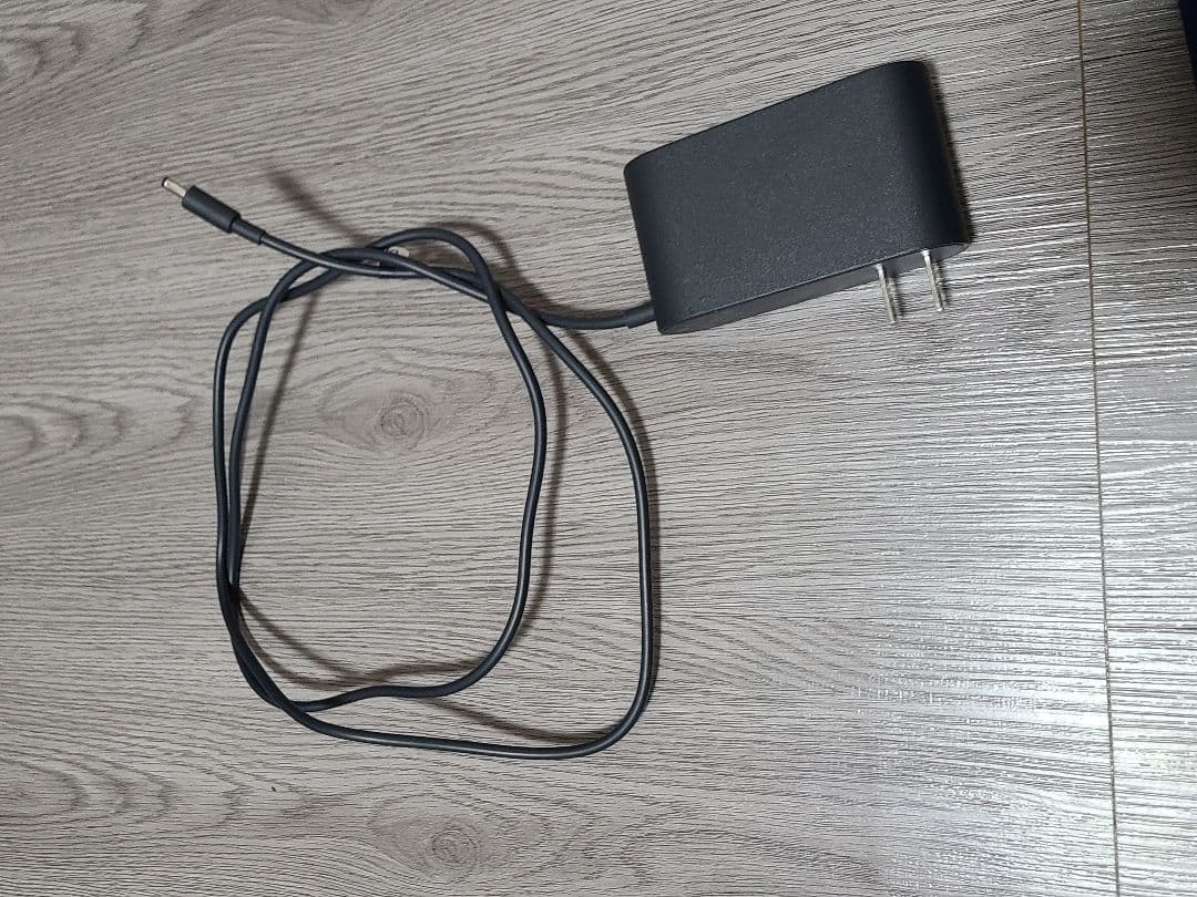 VIVE Focus Vision DP接続ケーブル&フェイシャルトラッカー