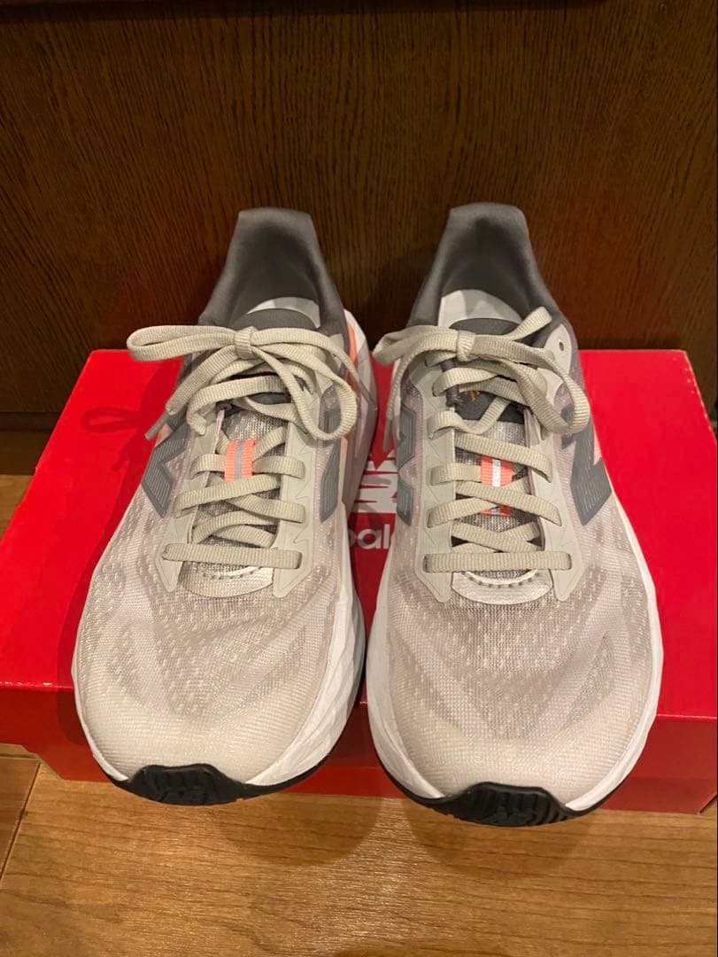 New Balance FuelCell Rebel V5 24.5 NYC別注