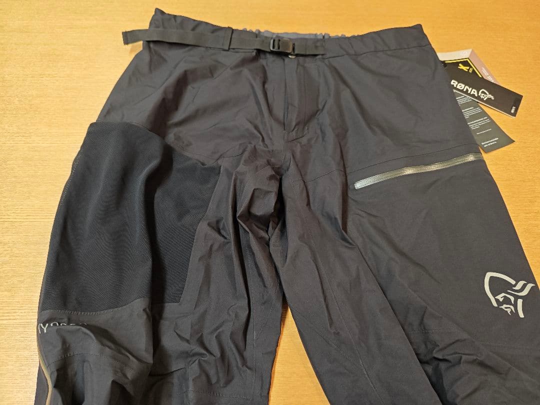 NORRONA ノローナ リンゲンゴアテックスパックライトオーバーパンツ