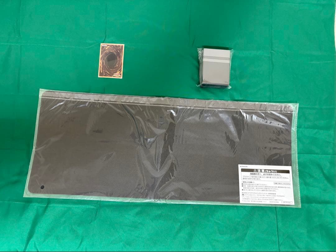 バルーン•バティーア　プレイマット、カードプロテクター、オーバーラッシュレア1枚