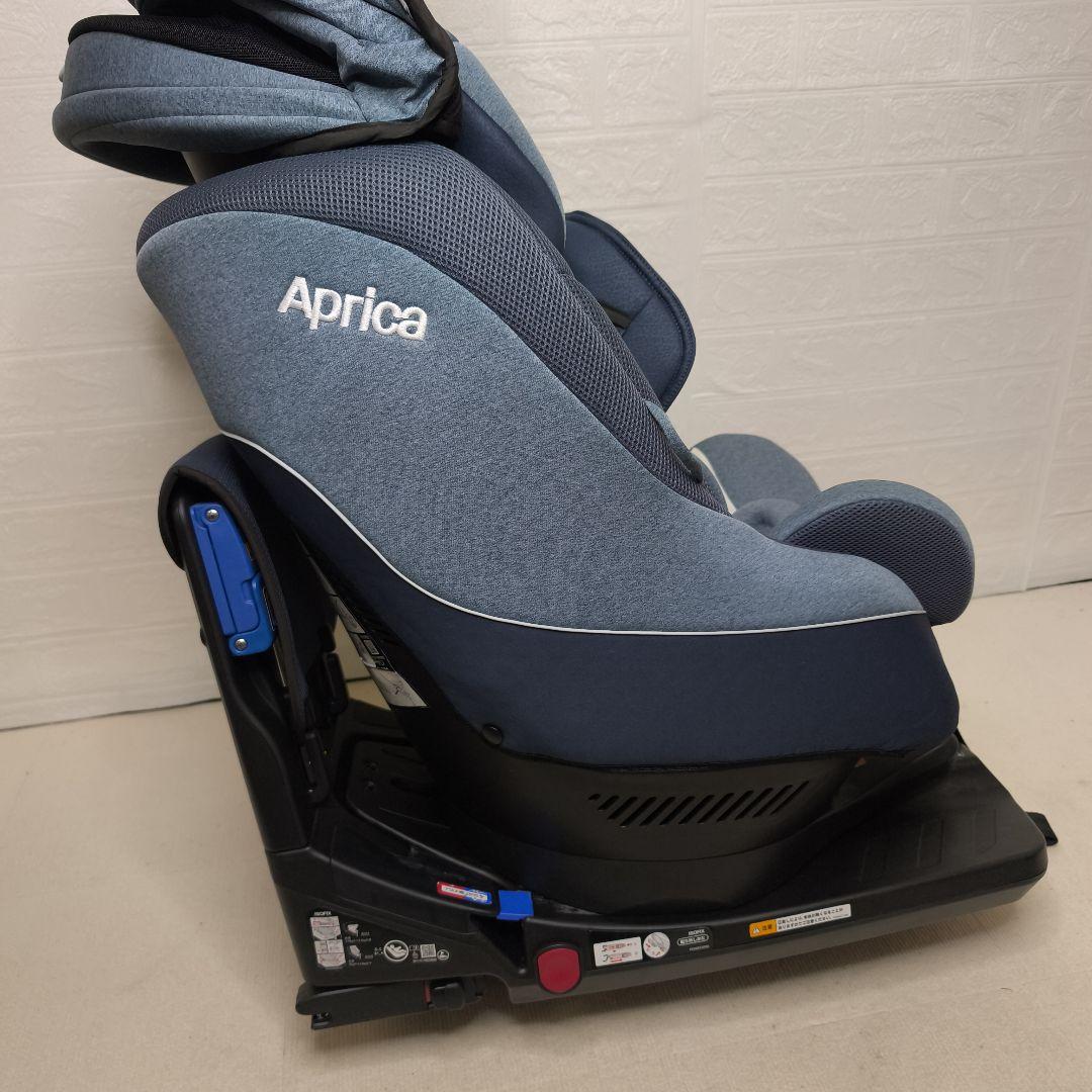 ライト前ヒット Aprica チャイルドシート クルリラ