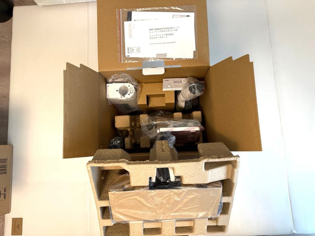 【新品、未使用】シャークshark スティッククリーナー　掃除機