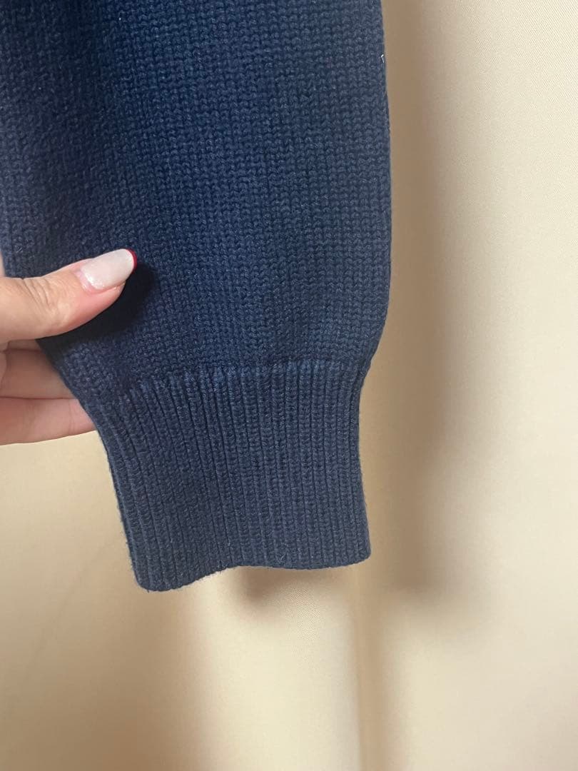 【お値下げ済・美品】herlipto カーディガン ネイビー Vネック 刺繍ロゴ