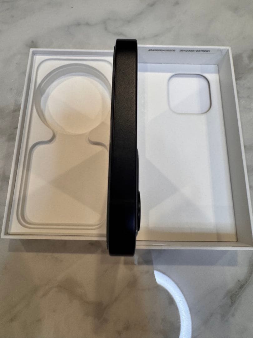 iPhone 12 64GB ネイビー　美品　バッテリー87% SIMフリー