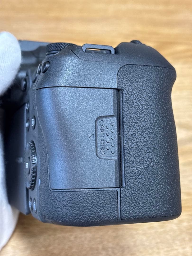 シャッター数少ない美品！メーカー4か月保証付　EOS R6 Mark II