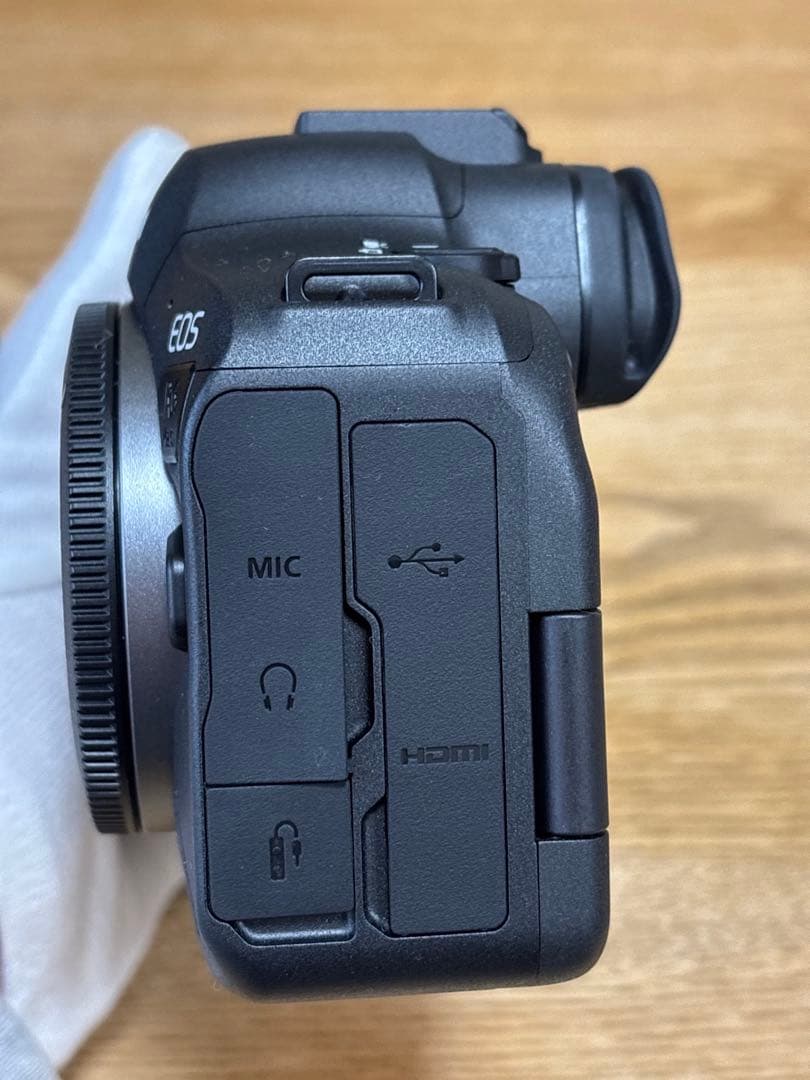 シャッター数少ない美品！メーカー4か月保証付　EOS R6 Mark II