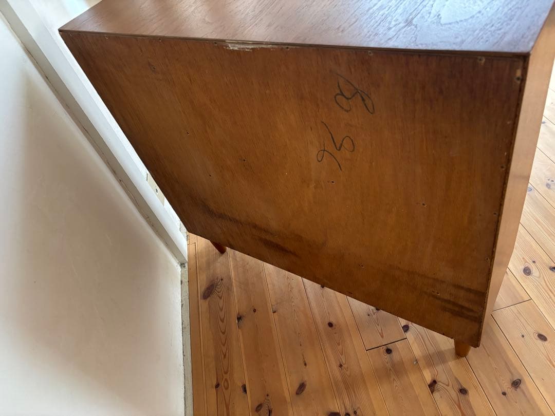 北欧ヴィンテージ　イギリス　ガラスキャビネット