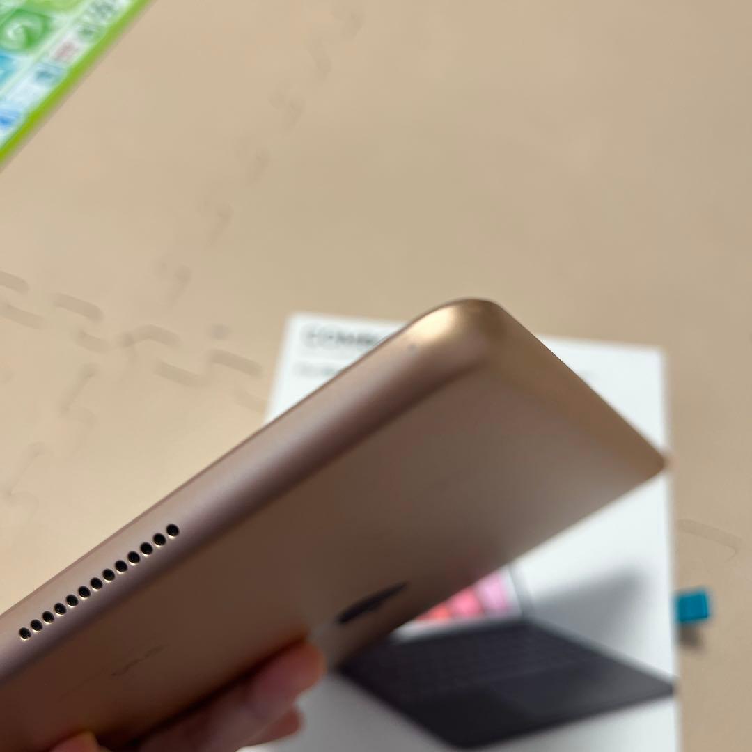 iPad 10.2インチ ゴールド 本体　Wi-Fiモデル　 第７世代