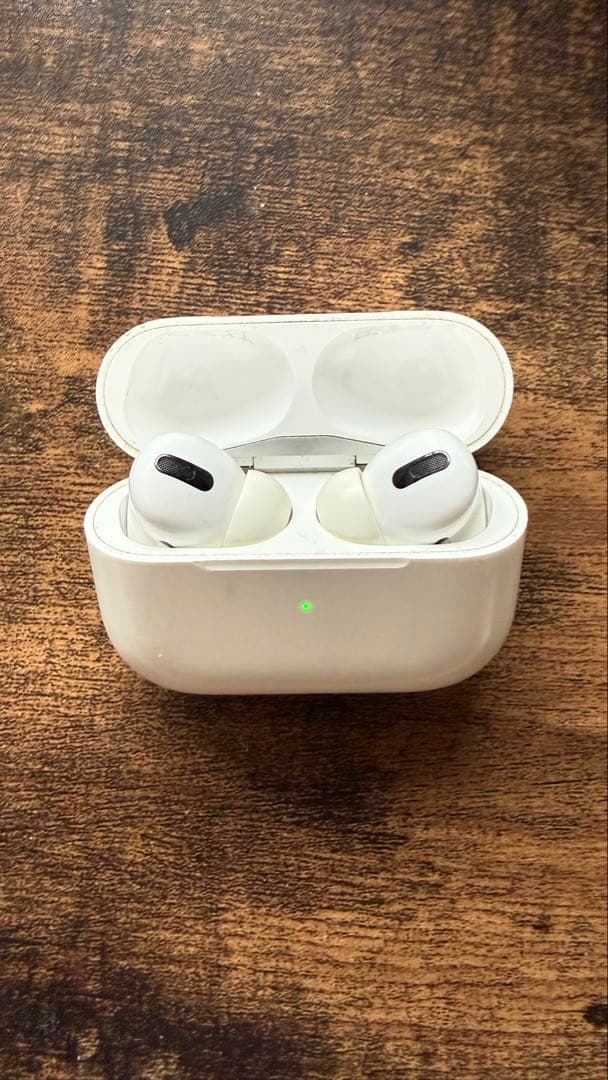 【正規品】AirPods Pro 本体 充電ケース付き　A2084
