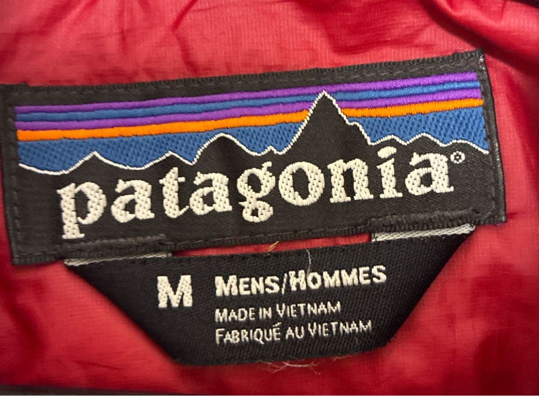 patagonia M レッド ダウンジャケット