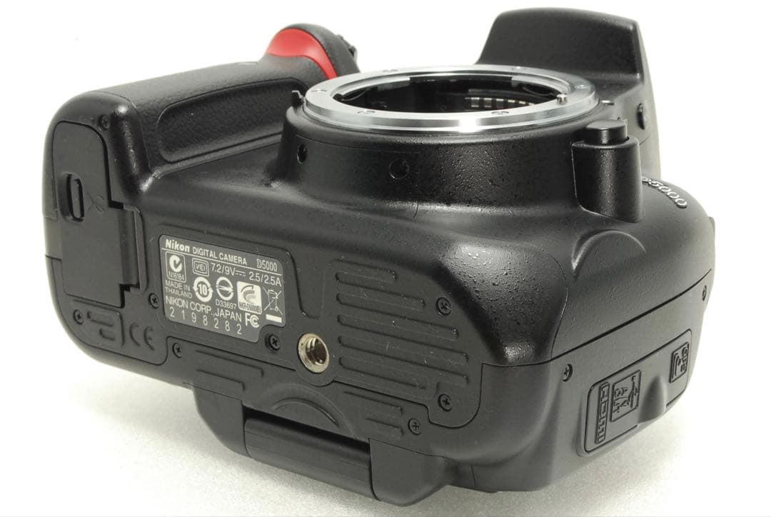 pooh ta-re 様フォロー割_Nikon D5000❤️デジタル 一眼レフ