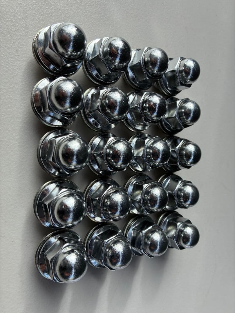 【魔王】デリカd5 純正タイヤホイール18インチ4本　純正ナット20本