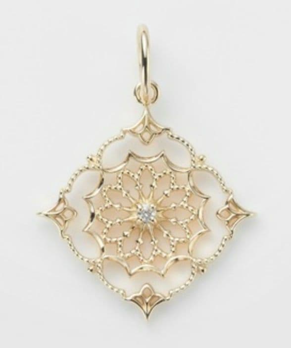 agete【アガット】K10　ダイヤモンド　ネックレス　透かしチャーム