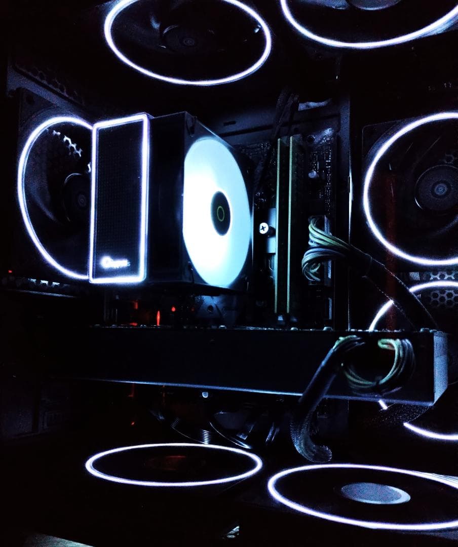 ゲーミングPC/Core i7 8700K/RX5700/メモリ32GB