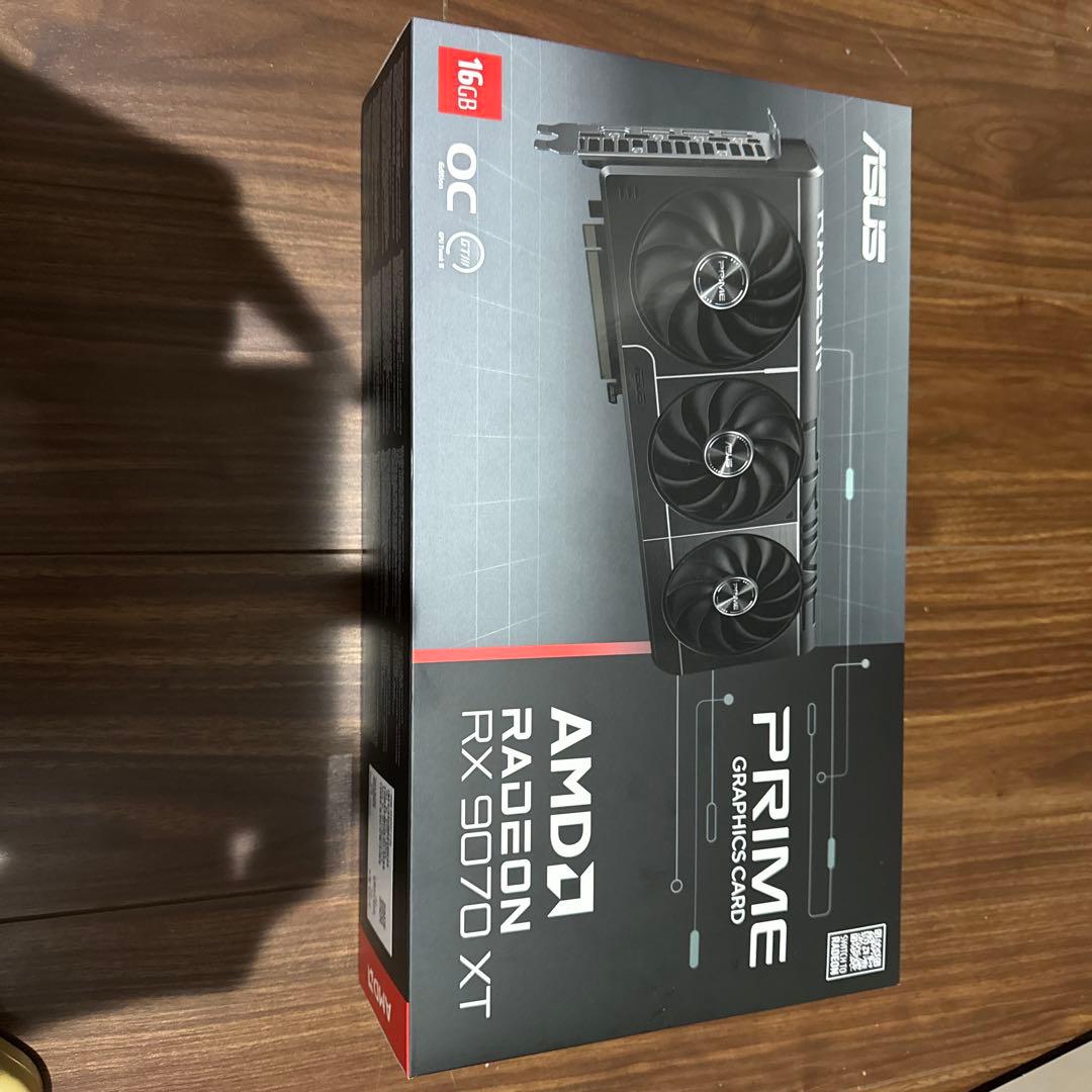 グラフィックボード・グラボ・ビデオカード ASUS Radeon RX 9070 XT OC Edition 16GB