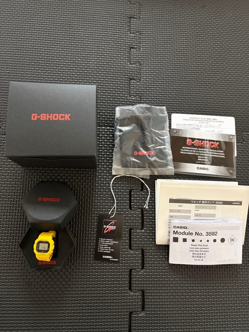 CASIO G-SHOCK nano DWN-5600-9DR イエロー
