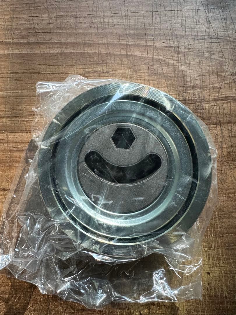 スズキファンベルトテンショナーAT-T031