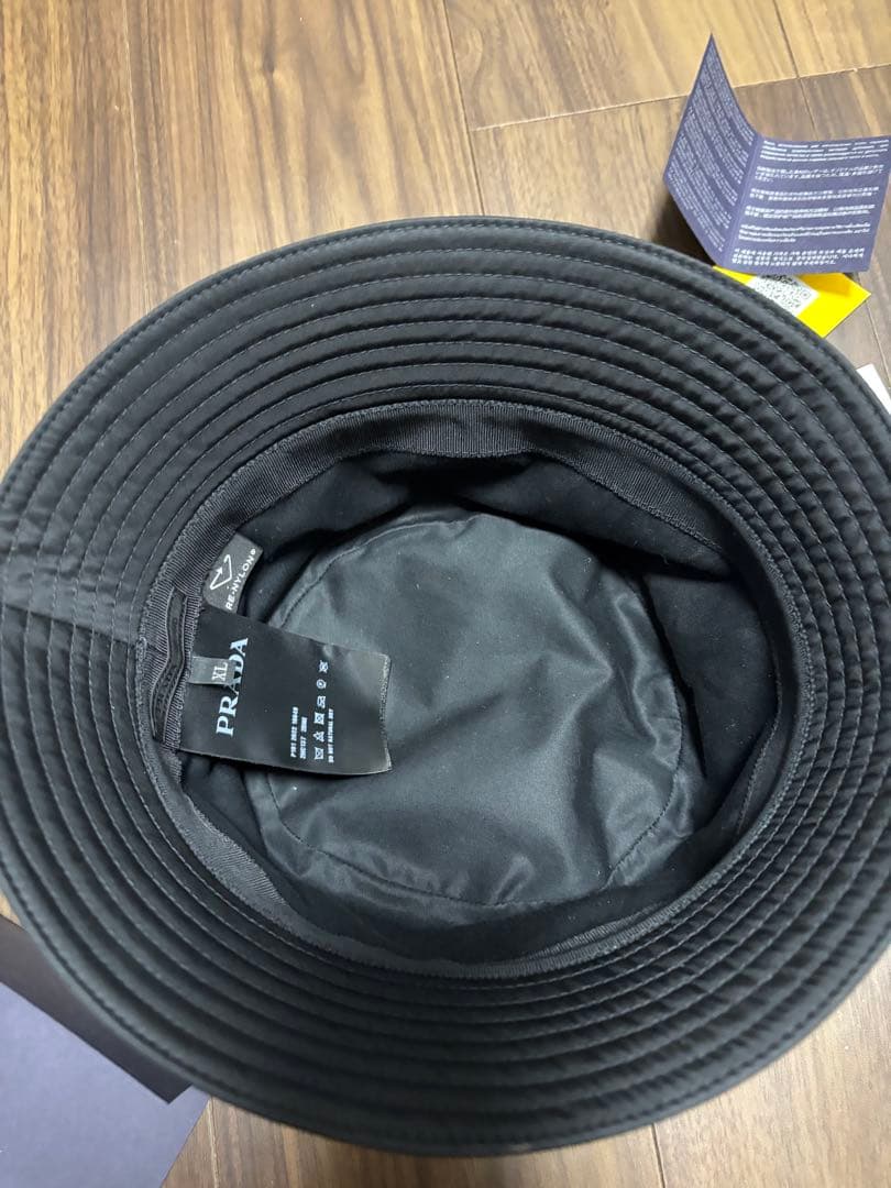 s*n様 確実正規品PRADA ブラック バケットハット XL